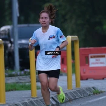 Runner Photo 7602860