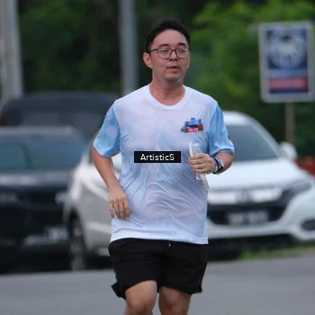 Runner Photo 7602877