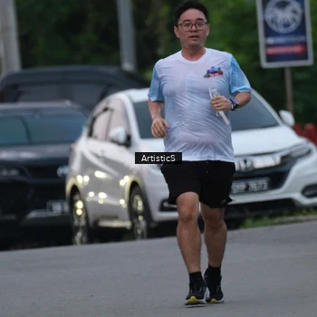 Runner Photo 7602891
