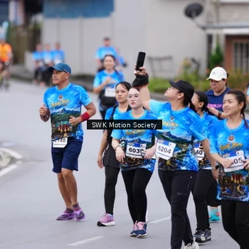 Runner Photo 7602897