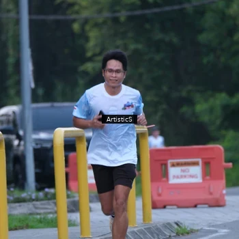 Runner Photo 7602898