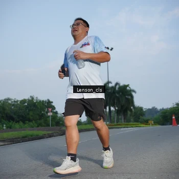 Runner Photo 7602901