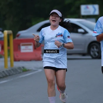 Runner Photo 7602947