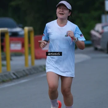 Runner Photo 7602959