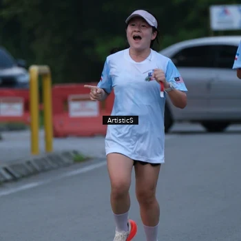 Runner Photo 7602961