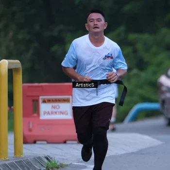 Runner Photo 7602997