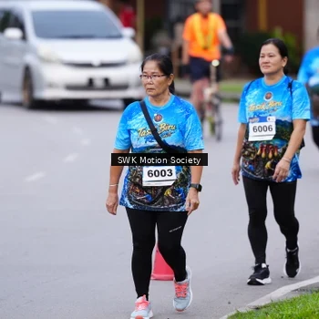 Runner Photo 7603001