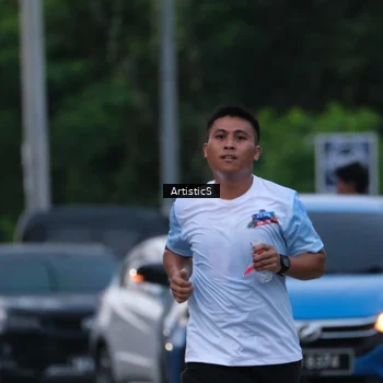 Runner Photo 7603045