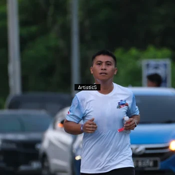 Runner Photo 7603055