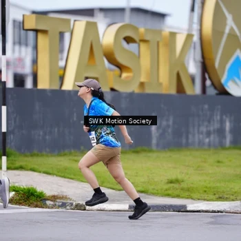 Runner Photo 7603062