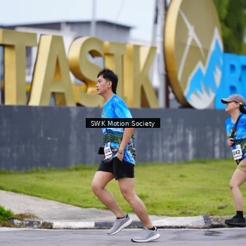 Runner Photo 7603063