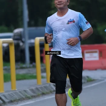 Runner Photo 7603094