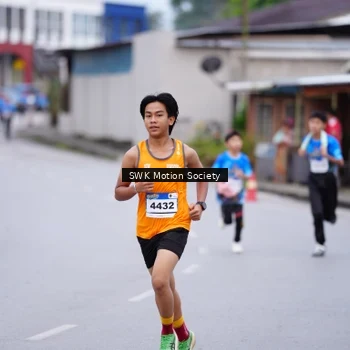 Runner Photo 7603097