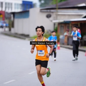 Runner Photo 7603098