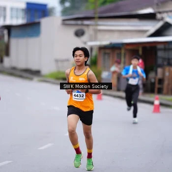 Runner Photo 7603099
