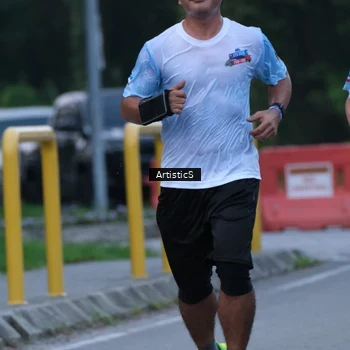 Runner Photo 7603107