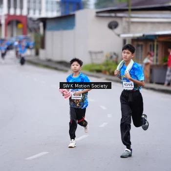 Runner Photo 7603112