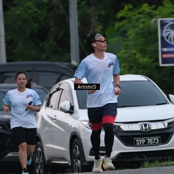 Runner Photo 7603151