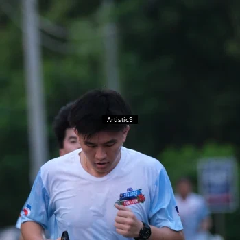 Runner Photo 7603181