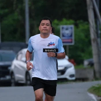 Runner Photo 7603247