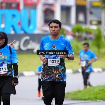 Runner Photo 7603259