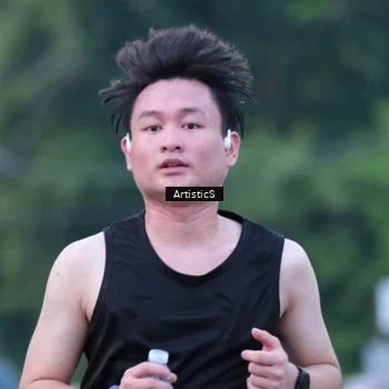 Runner Photo 7603266