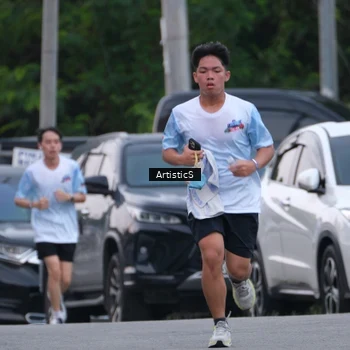 Runner Photo 7603282
