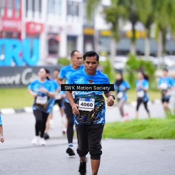 Runner Photo 7603290