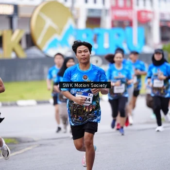 Runner Photo 7603302