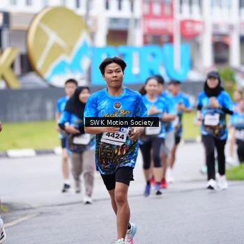 Runner Photo 7603311