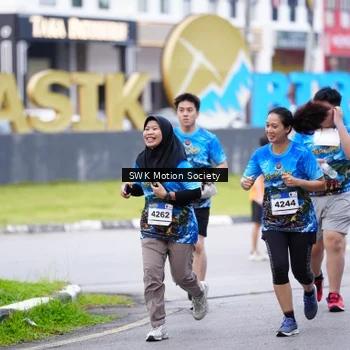 Runner Photo 7603331