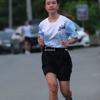Runner Photo 7603396