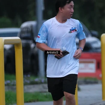 Runner Photo 7603415