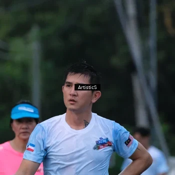 Runner Photo 7603462