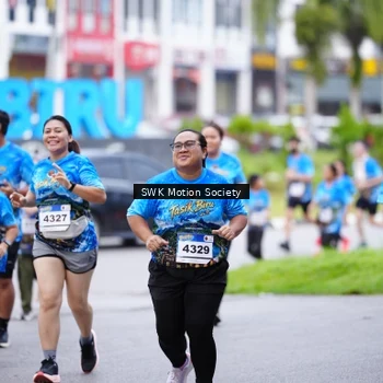 Runner Photo 7603471