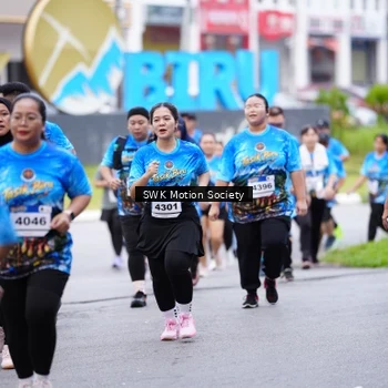 Runner Photo 7603516