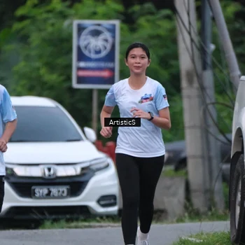 Runner Photo 7603525