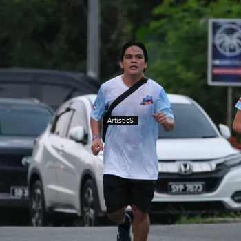 Runner Photo 7603544