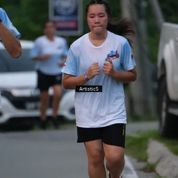 Runner Photo 7603595