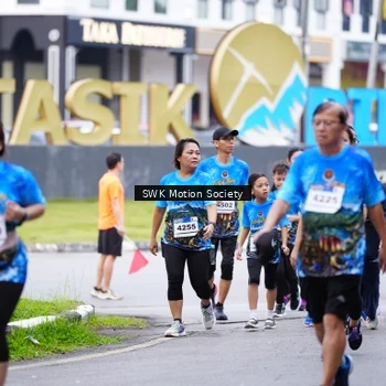 Runner Photo 7603607