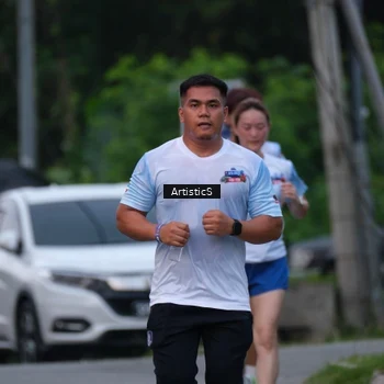 Runner Photo 7603658