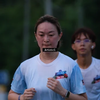 Runner Photo 7603674