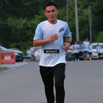 Runner Photo 7603724
