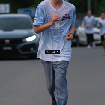 Runner Photo 7603728