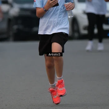 Runner Photo 7603738