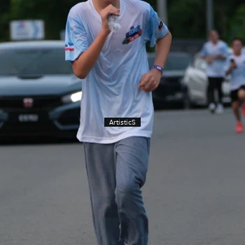 Runner Photo 7603742