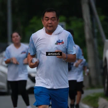 Runner Photo 7603752