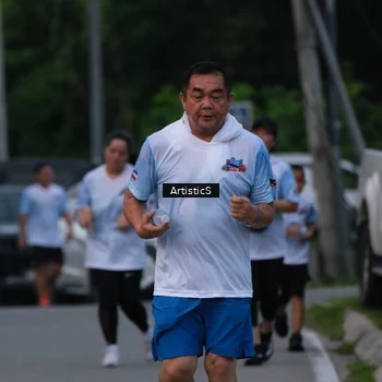 Runner Photo 7603754