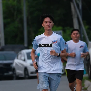 Runner Photo 7603760