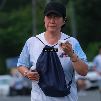 Runner Photo 7603764